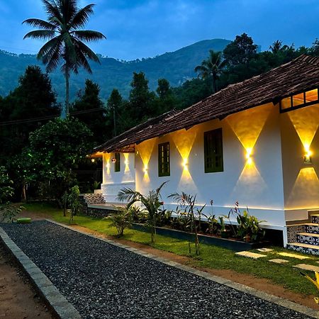 Calm Shack - 2 Bedroom-Boutique Farm Stay Munnar Eksteriør bilde