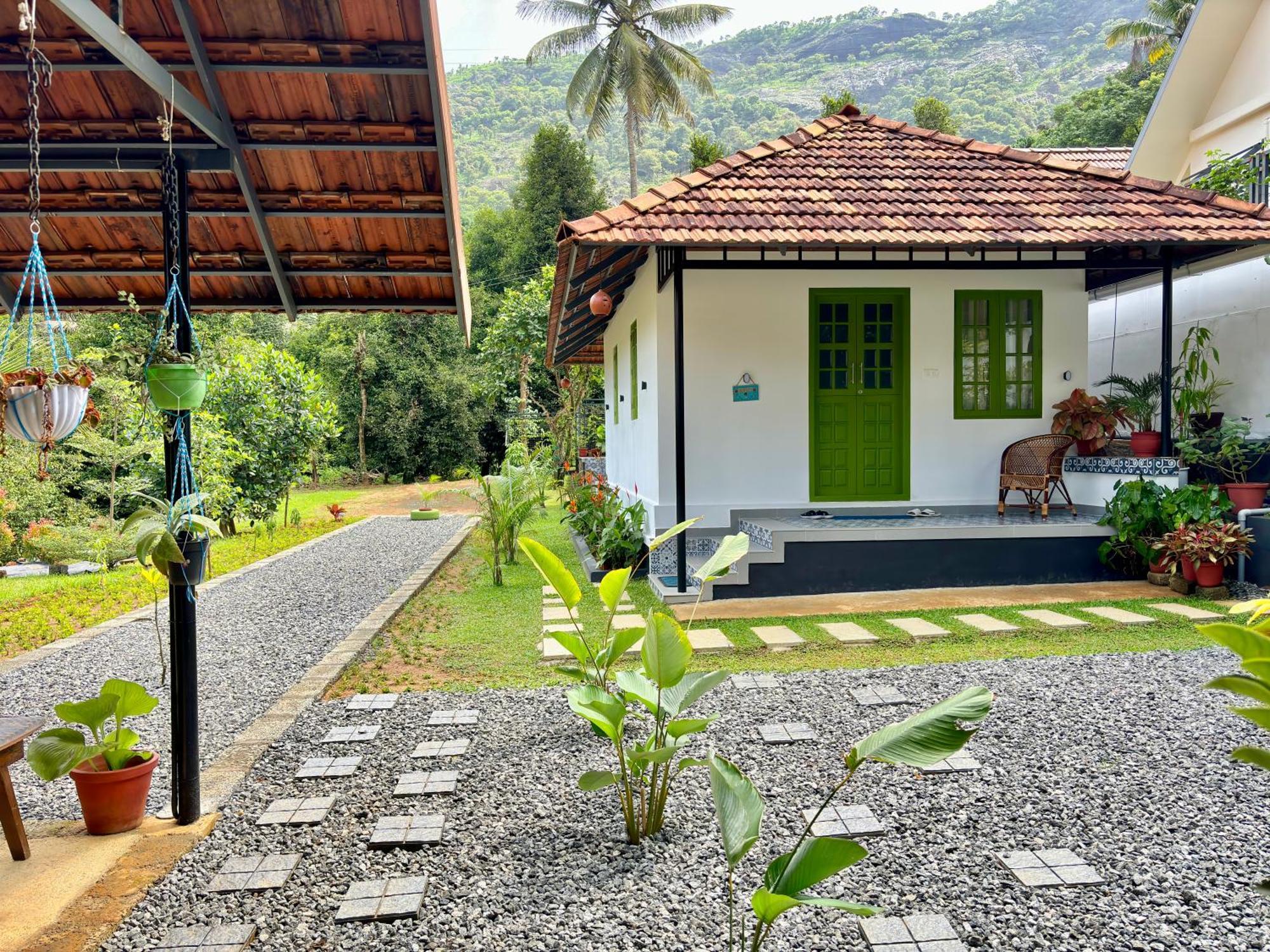 Calm Shack - 2 Bedroom-Boutique Farm Stay Munnar Eksteriør bilde