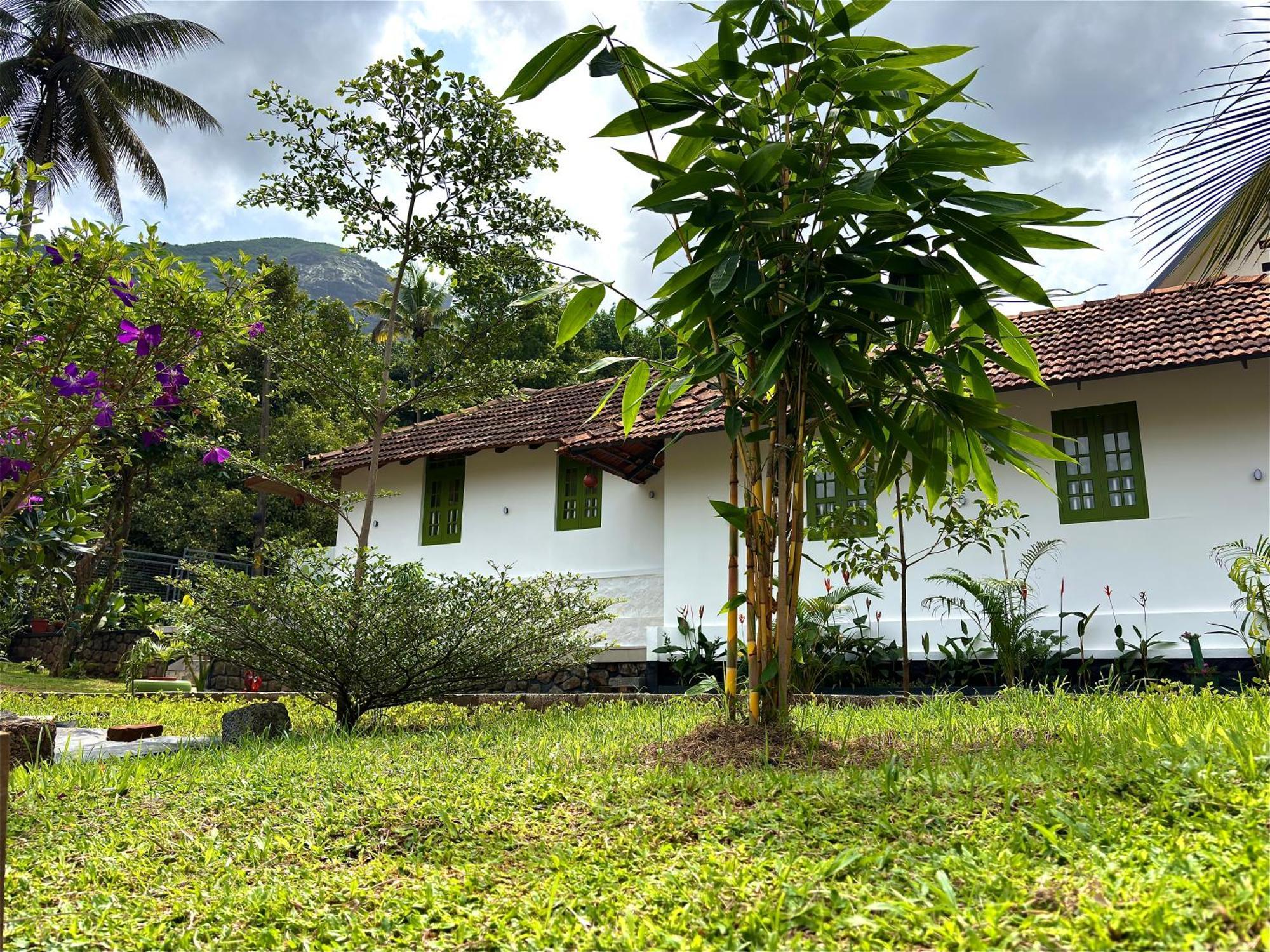 Calm Shack - 2 Bedroom-Boutique Farm Stay Munnar Eksteriør bilde